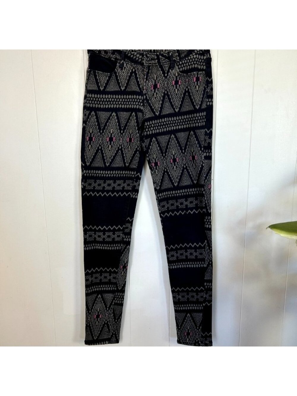 Levi’s Leggings Jeans Black Geometric Aztec Zig Zag Pattern Women’s Skinny Denim - Picture 2 of 9